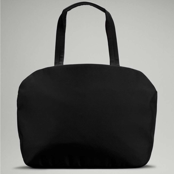 Rare Lululemon Go Getter Tote 15L!! - Picture 2 of 9